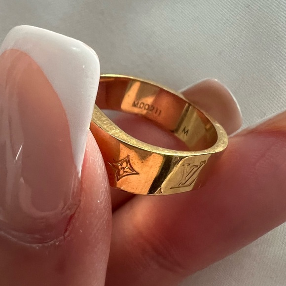Louis Vuitton Nanogram Ring - Picture 5 of 8